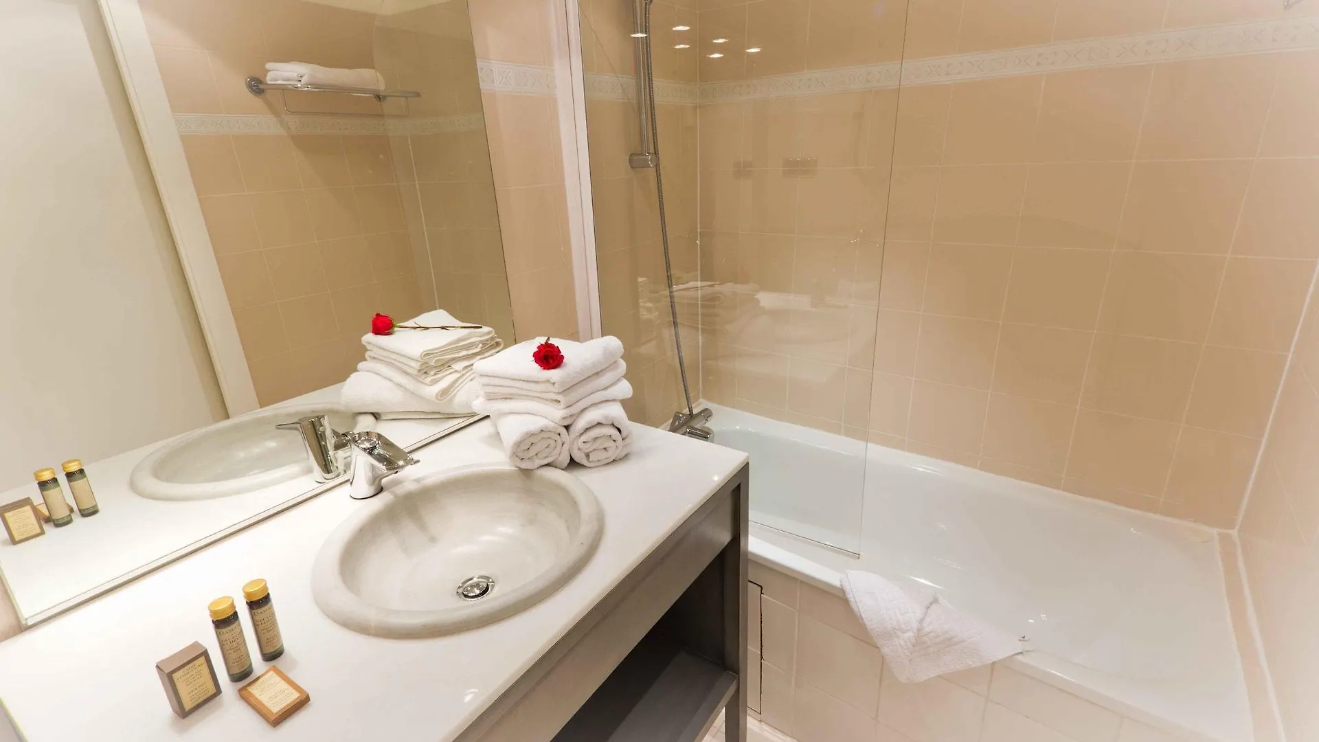 Hotel Champerret Heliopolis